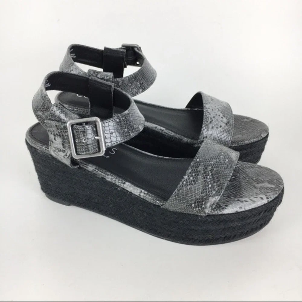 Coconuts By Matisse‎ 8 Black Gray Snakeskin Platform Wedges Espadrilles Sandals